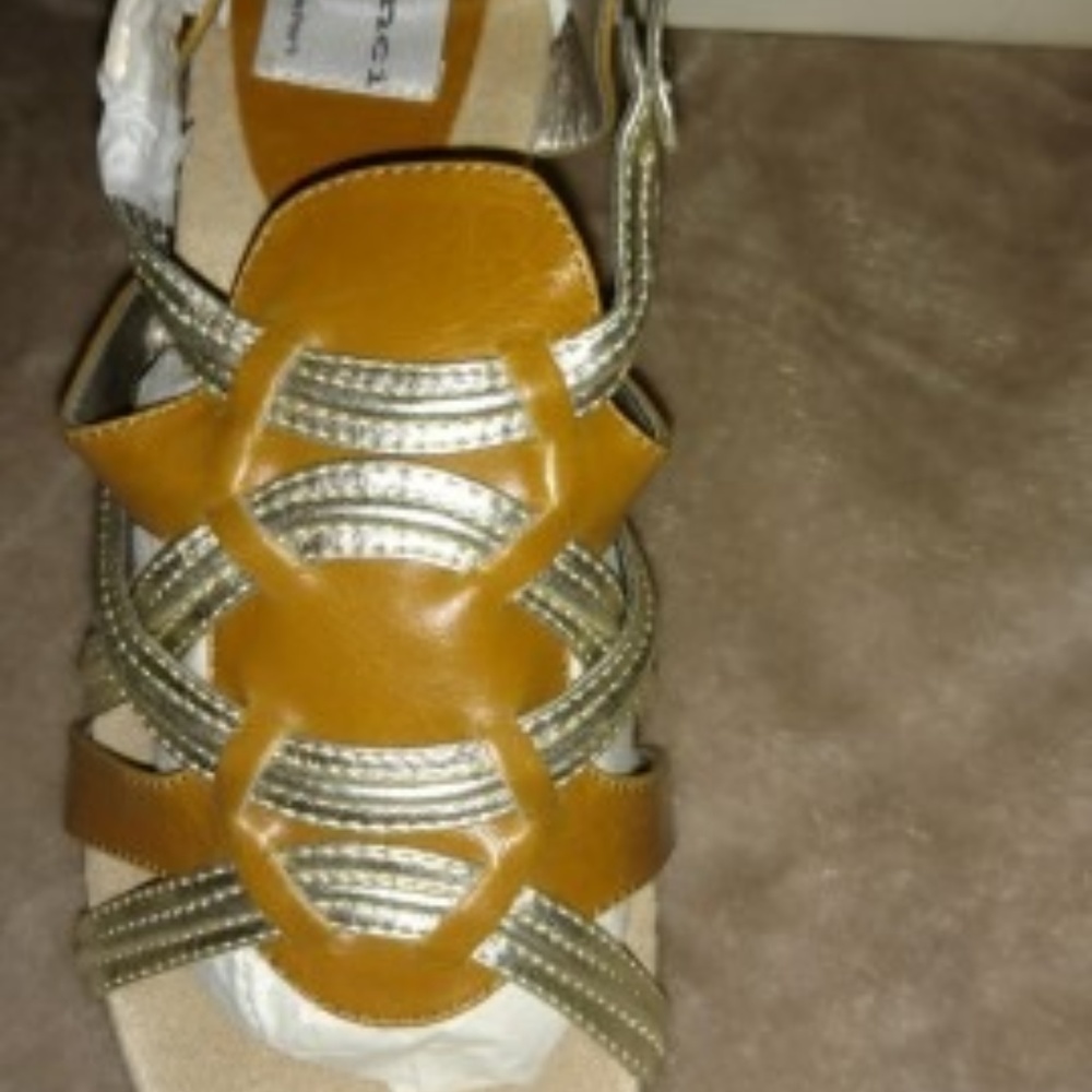 a j valenci wedge sandals